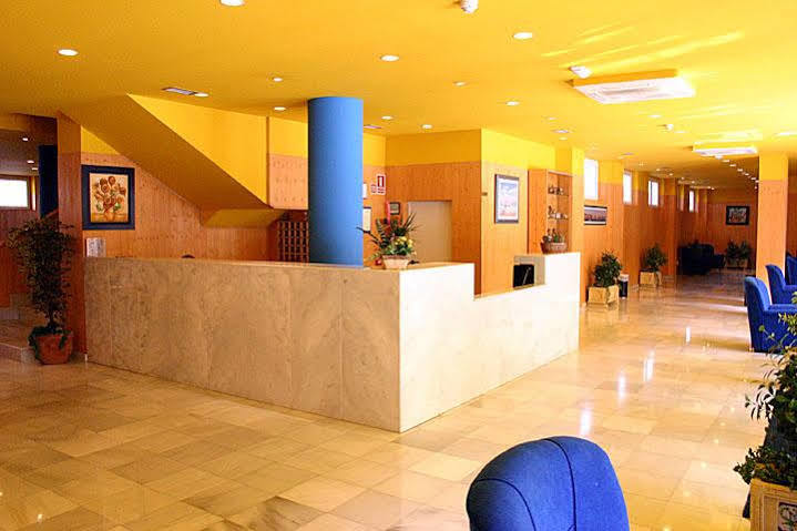 Hotel Bezana Lago Santa Cruz De Bezana Exteriér fotografie